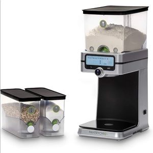 Pantry chic smart storage system